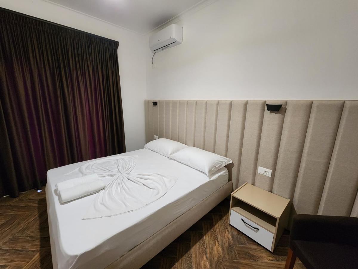 Villa Ax Mirage Vlore Bagian luar foto