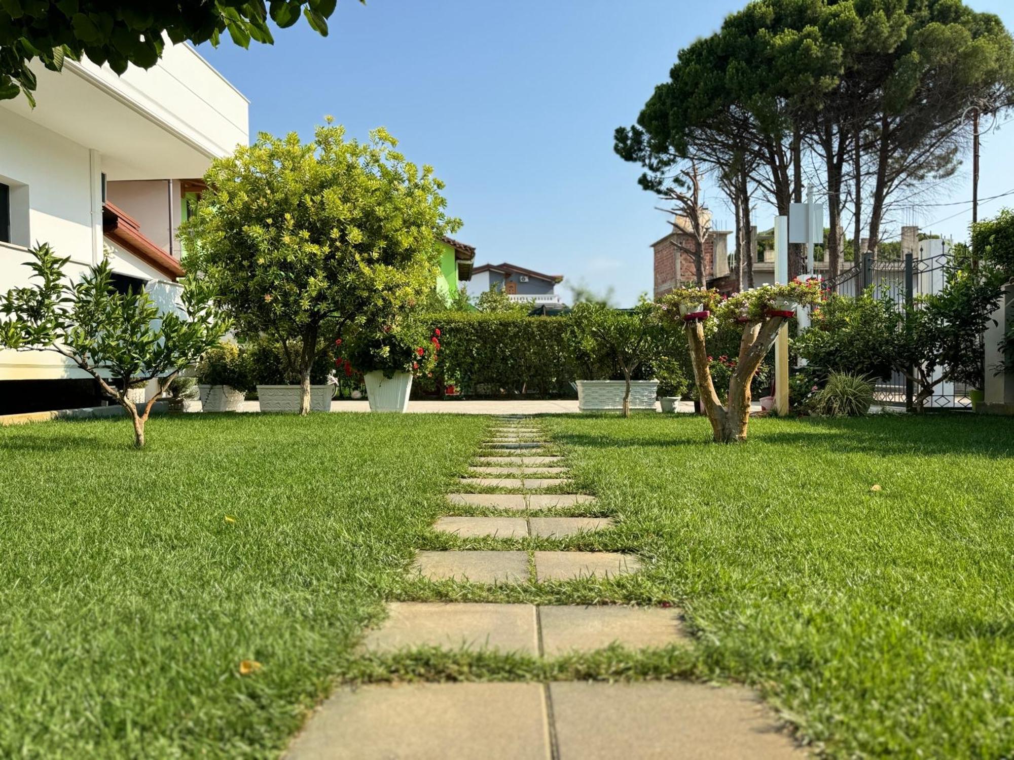 Villa Ax Mirage Vlore Bagian luar foto
