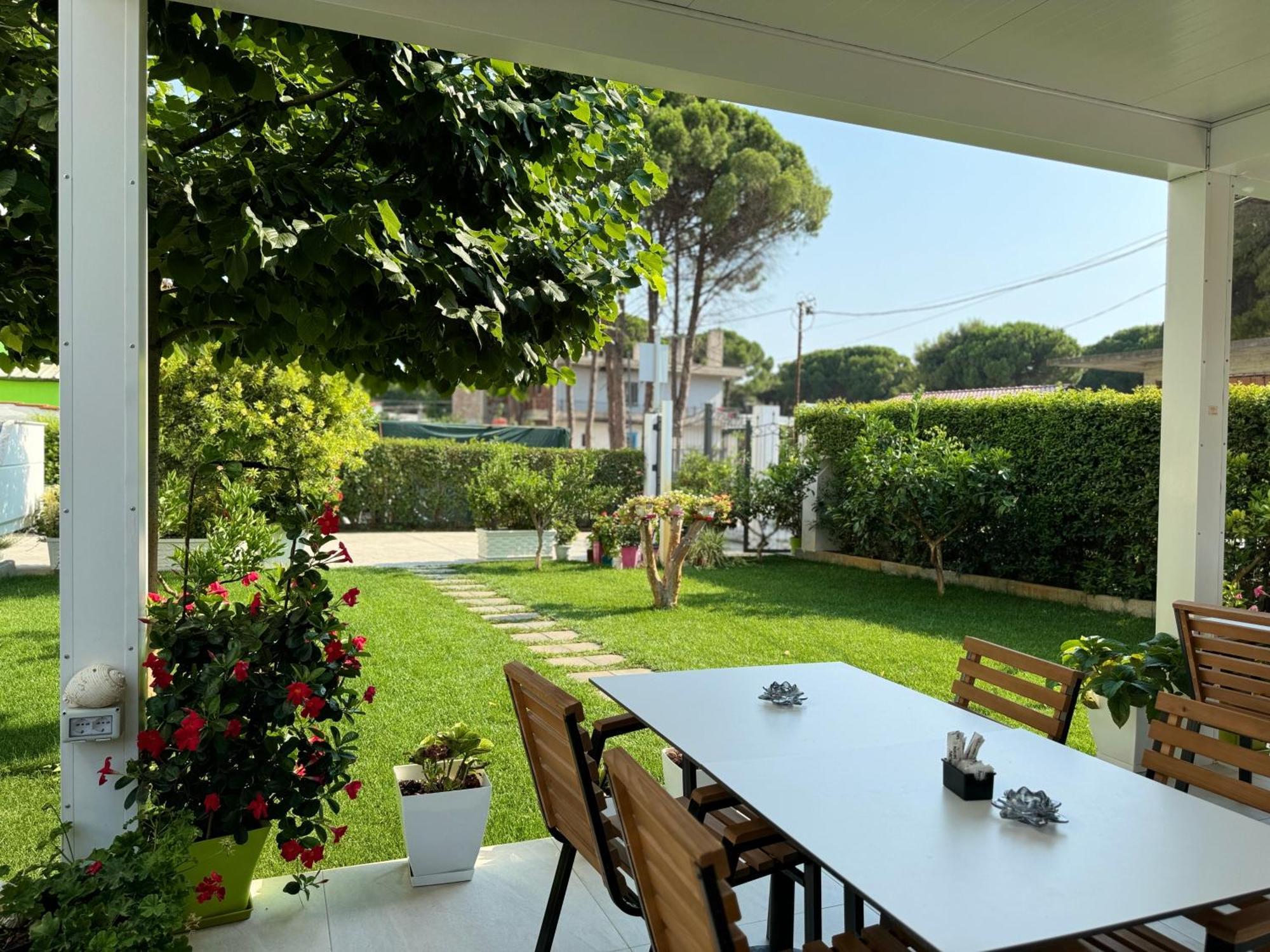 Villa Ax Mirage Vlore Bagian luar foto