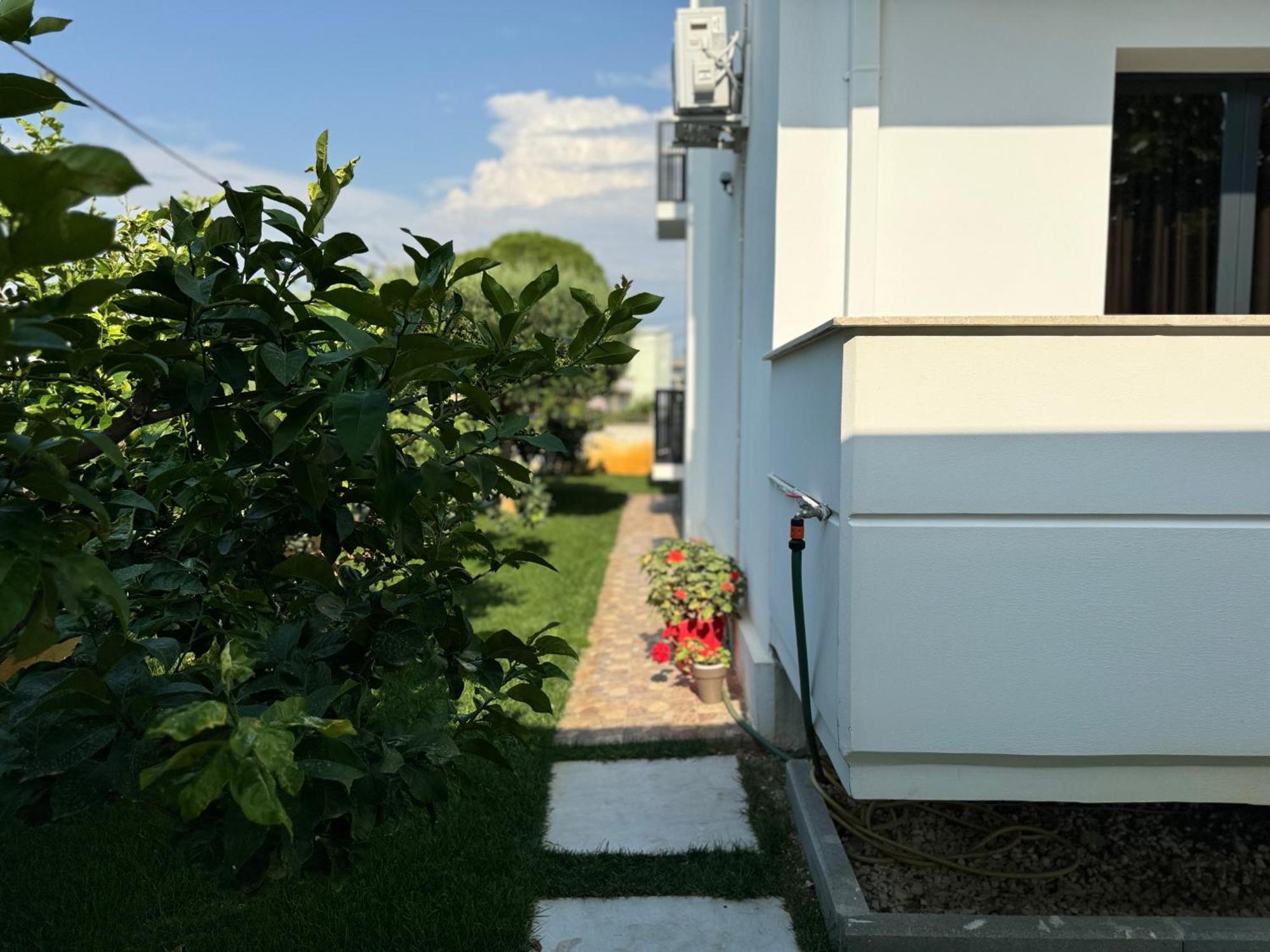 Villa Ax Mirage Vlore Bagian luar foto