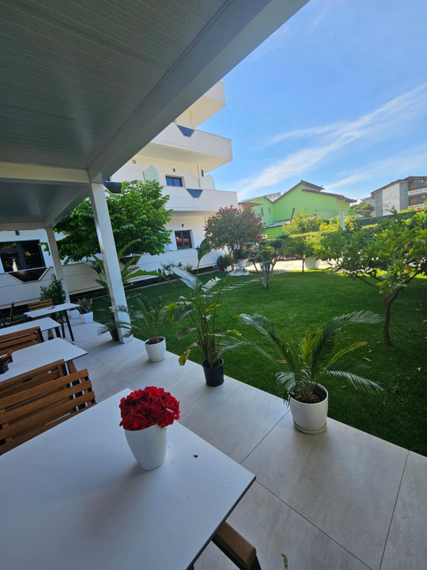 Villa Ax Mirage Vlore Bagian luar foto